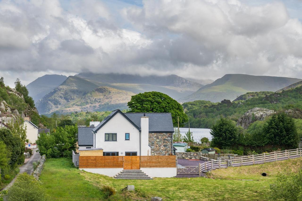 Arlyn, Padarn Lake Viewpoint In Snowdonia Caernarfon Exterior photo